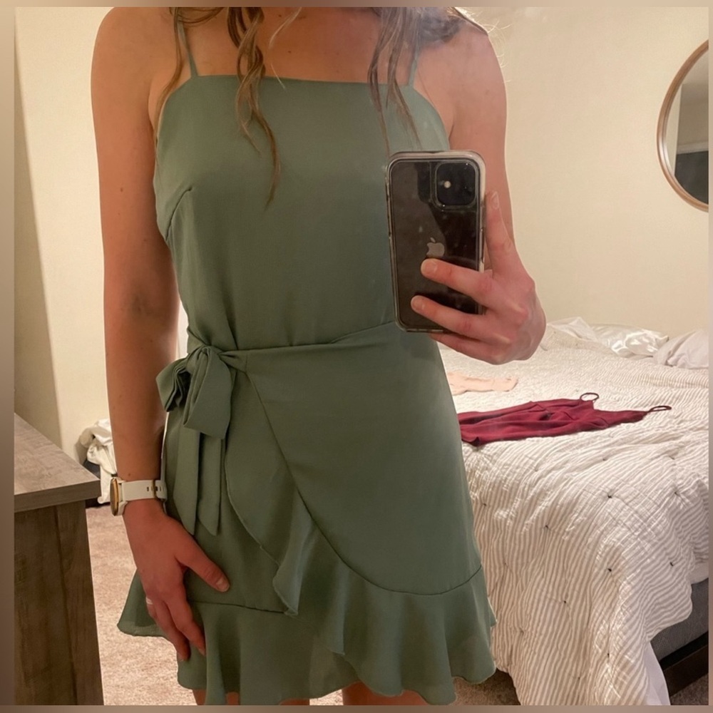 NWT! Alter’d State Sage The Label Spaghetti Strap Faux Wrap Dress - Size XS - Picture 6 of 7